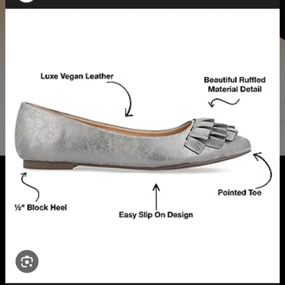 New Journee Collection Women’s Pewter Judy Flats with Ruffle Trim Vegan Leather‎